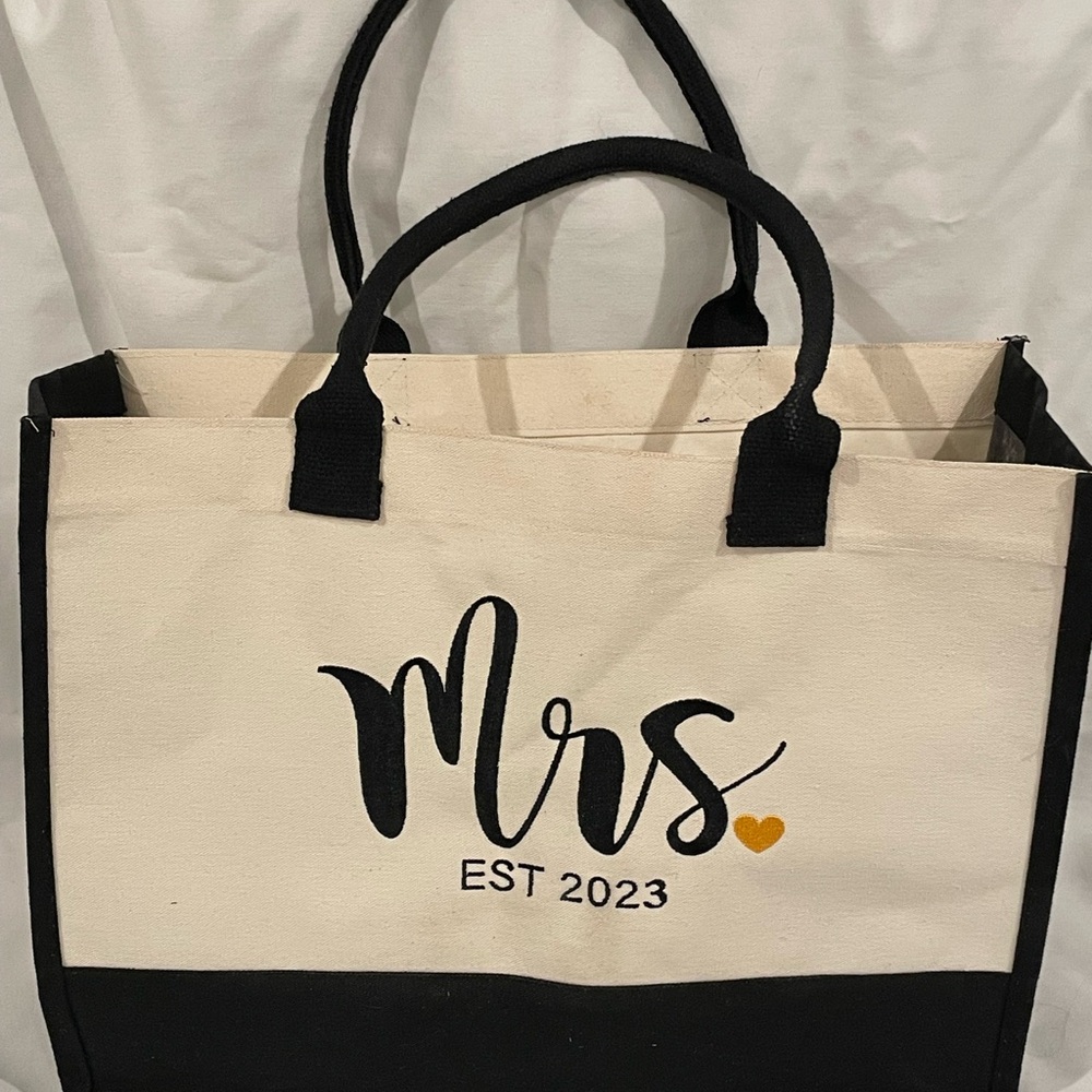 Mrs. Est 2023 Black‎ and Cream Canvas Tote Bag